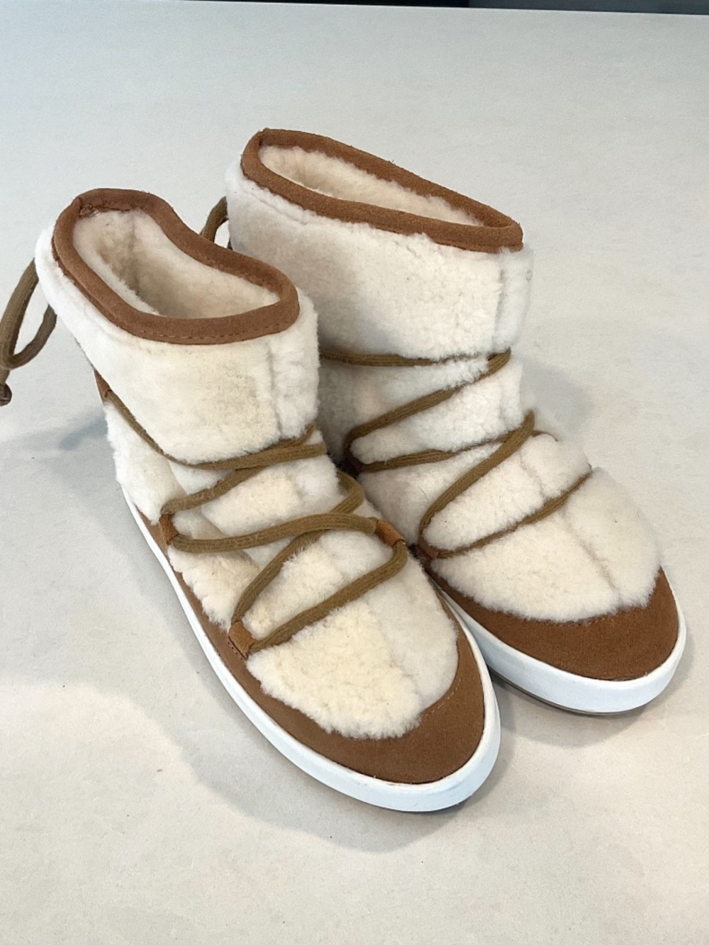 BEEK  Suede Shearling Boots Size 9 NWOT